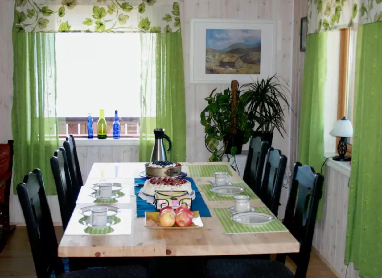 Rekdal Villa Vestnes ภายนอก รูปภาพ